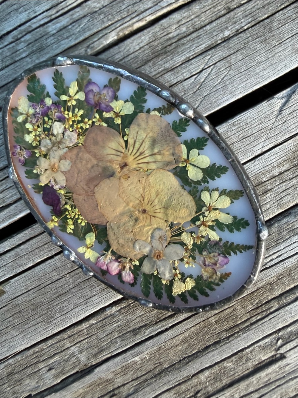 Soldered Metal Oval Dried Flowers Under Glass Over Milk Glass Brooch/Pin 2” - Picture 7 of 16
